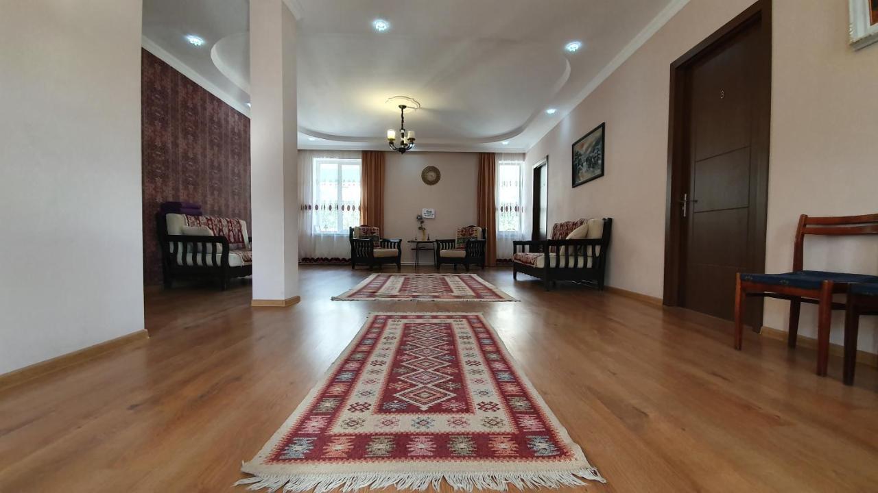 Guest House Sandro カズベギ エクステリア 写真