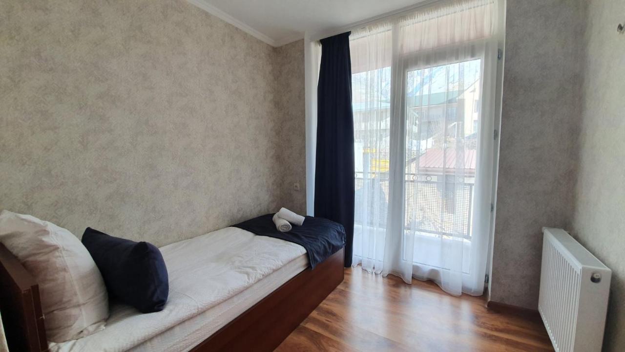 Guest House Sandro カズベギ エクステリア 写真